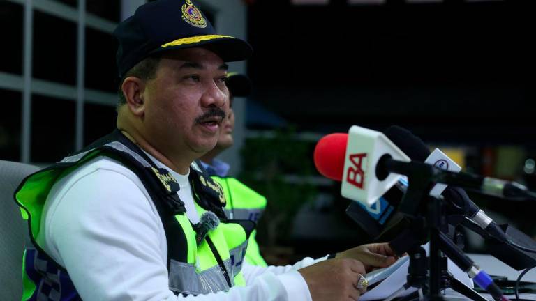 Pengarah Kanan Penguatkuasa Jabatan Pengangkutan Jalan (JPJ) Muhammad Kifli Ma Hassan - fotoBERNAMA