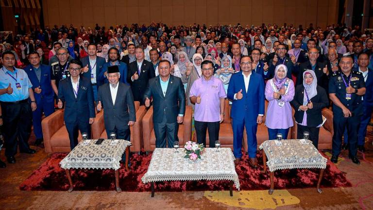 - fotoBERNAMA
