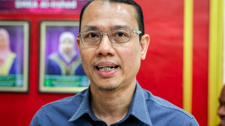 Timbalan Ketua Pengarah Pengurusan Jabatan Komunikasi Komuniti (JKOM) Kafrawi Ridzuan Tarmizi ketika ditemu bual pada Program Ukhwah MADANI Parlimen Kepala Batas 2025 di Sekolah Menengah Kebangsaan Agama (SMKA) Al-Irsyad hari ini. - fotoBERNAMA