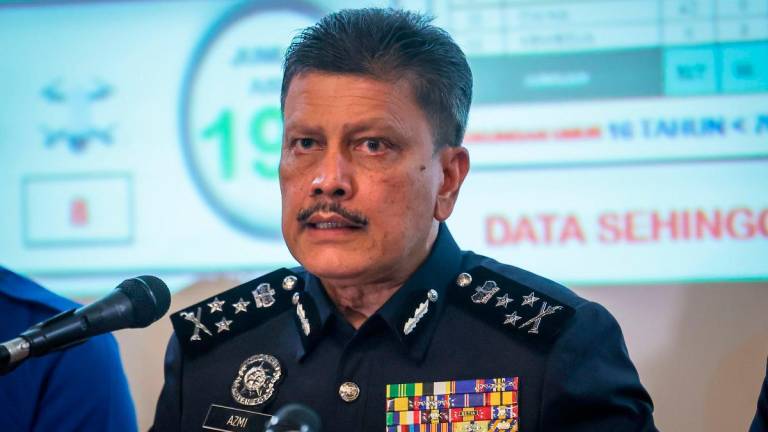 PDRM Internal Security and Public Order Department (JKDNKA) director, Datuk Seri Azmi Abu Kassim. - BERNAMApix