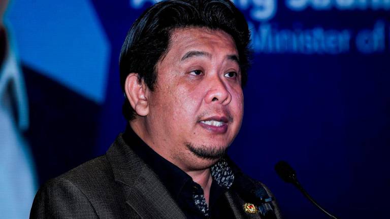 Deputy Health Minister Datuk Lukanisman Awang Sauni - Bernamapix