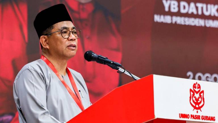 Menteri Pertahanan Datuk Seri Mohamed Khaled Nordin - FotoBernama