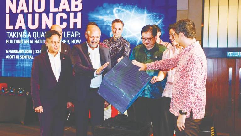 Gobind (second, left) officiating at the launch of NAIO Lab in Kuala Lumpur today. – Bernamapic