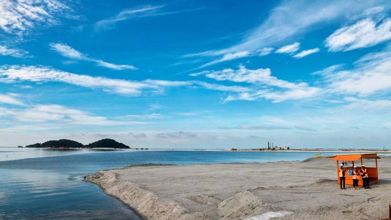 The Silicon Island project site has now reached an area of 64.75 hectares. – BERNAMA