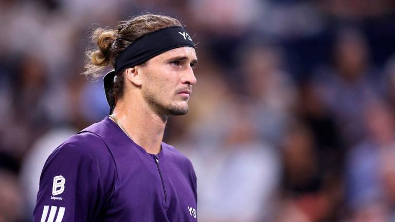 Alexander Zverev of Germany looks on against Felix Auger-Aliassime of Canada during their Men’s Singles Third Round match on Day Seven of the 2025 US Open. - Mike Stobe / GETTY IMAGES NORTH AMERICA / AFP
