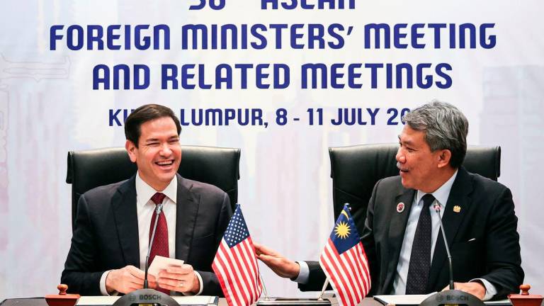 Malaysia’s Foreign Minister, Datuk Seri Mohamad Hasan (right) with US Secretary Of State, Marco Rubio during the Memorandum of Understanding (MoU) signing ceremony at the 58th ASEAN Foreign Ministers’ Meeting (AMM) and related meetings at the Kuala Lumpur Convention Centre today - BERNAMA