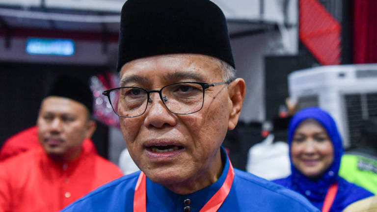 Pahang Menteri Besar Datuk Seri Wan Rosdy Wan Ismail. - BERNAMA