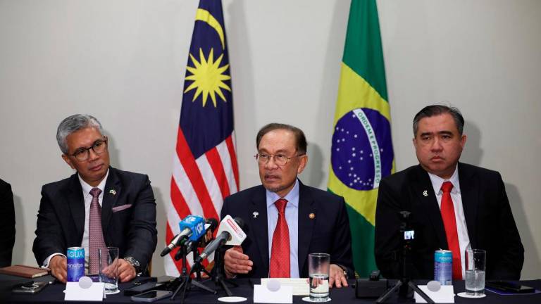 Perdana Menteri Datuk Seri Anwar Ibrahim pada sidang media selepas menghadiri Sidang Kemuncak Pemimpin BRICS di sini hari ini. - Bernama
