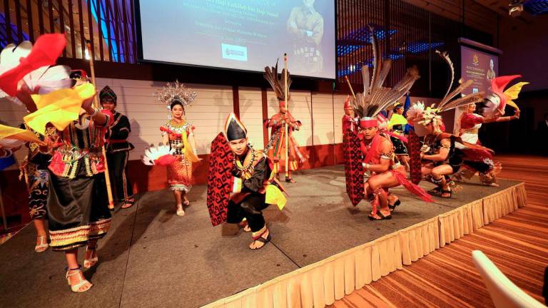 Dancers from the National Department for Culture and Arts perform a Borneo-themed dance during a meet-and-greet event with the Malaysian diaspora and students in Japan, officiated by Deputy Prime Minister Datuk Seri Fadillah Yusof during his visit to the Malaysia Pavilion in conjunction with Expo 2025 Osaka, which runs from 13 April to 13 October. – BERNAMA