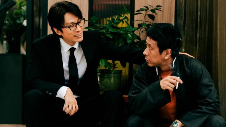 (1) The cast delivers award-winning performances in this heartwarming, record-breaking Hong Kong drama – The Last Dance.
