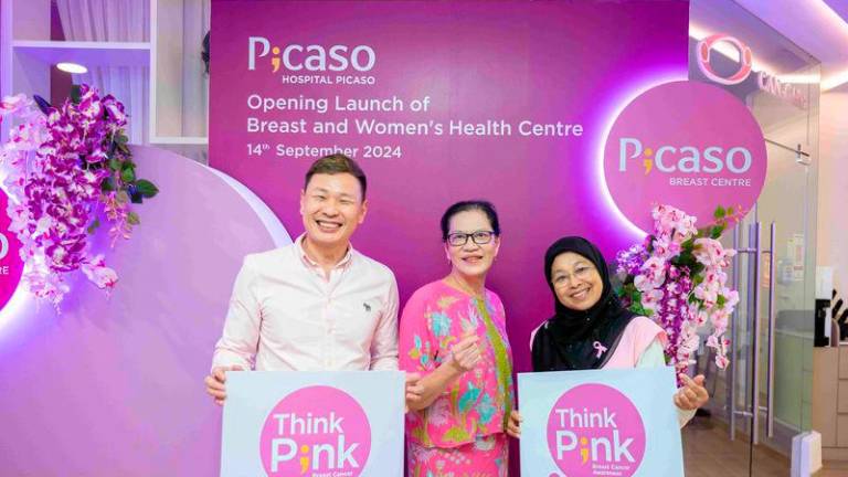 From left: Hospital Picaso’s consultant breast and breast reconstructive surgeon Dr Ng Char Hong (left), consultant breast surgeon Professor Emeritus Datuk Dr Yip Cheng Har (middle) and consultant breast and endocrine surgeon Dr Normayah Kitan introducing the “Think Pink” campaign.