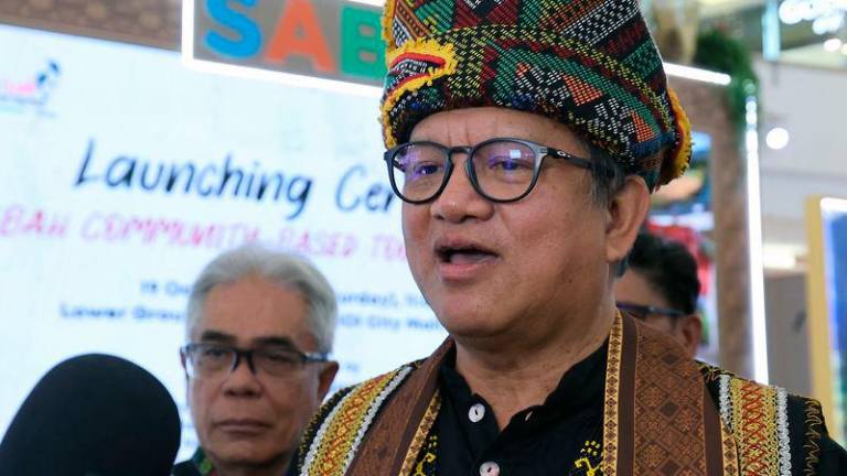 Pembantu Menteri Pelancongan, Kebudayaan dan Alam Sekitar Sabah, Datuk Joniston Bangkuai - fotoBERNAMA