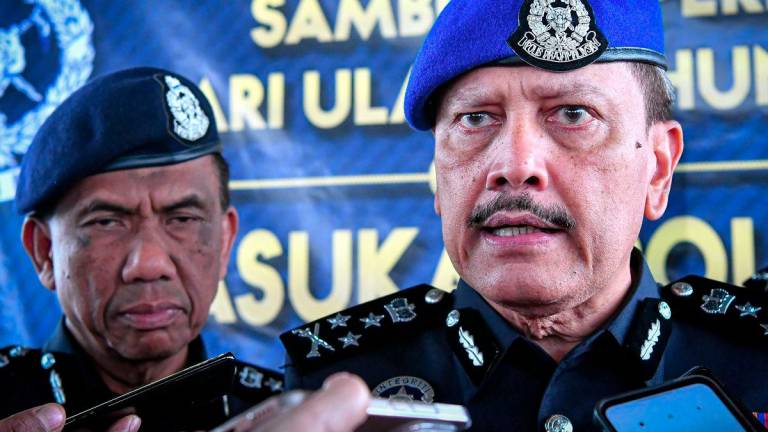 PDRM Internal Security and Public Order Department director Datuk Seri Azmi Abu Kassim - BERNAMAPIX
