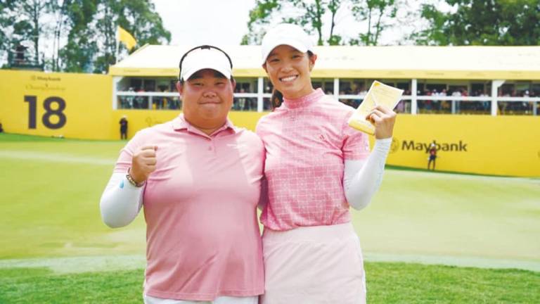 Mirabel Ting (left) and Ashley Lau.