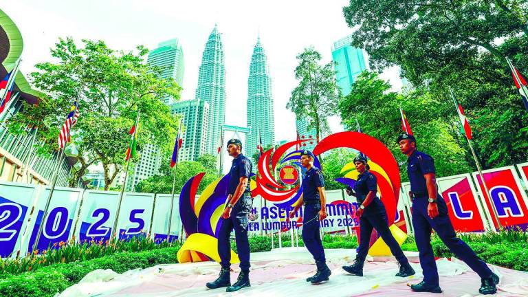 Asean’s central principle is consensus and neutrality. The bloc operates through careful and quiet dilpomacy, avoiding public confrontation and maintaining a balance between major powers. – BERNAMApix