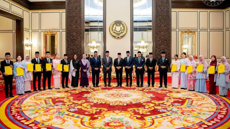 Sultan Ibrahim Sultan Iskandar - FACEBOOKpix