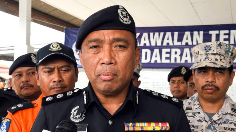 Ketua Polis Daerah Barat Daya ACP Sazalee Adam - fotoBERNAMA