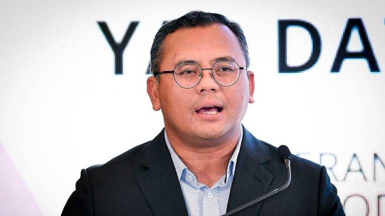 Menteri Besar Datuk Seri Amirudin Shari - Photo by BERNAMA