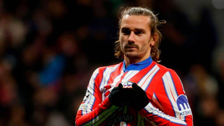 Antoine Griezmann, whose name sounded strong for the MLS, the American championship, decided to stay at Atletico de Madrid and renew his contract until 2027, the Spanish club announced on June 2, 2025. (Photo by Pierre-Philippe MARCOU / AFP)
