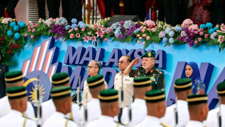 His Majesty Yang di-Pertuan Agong Sultan Ibrahim and Her Majesty Raja Zarith Sofiah graciously attended the 2025 National Day celebration at Dataran Putrajaya today.Also present were Prime Minister Datuk Seri Anwar Ibrahim, Communications Minister Datuk Fahmi Fadzil and members of the Cabinet. - BERNAMA
