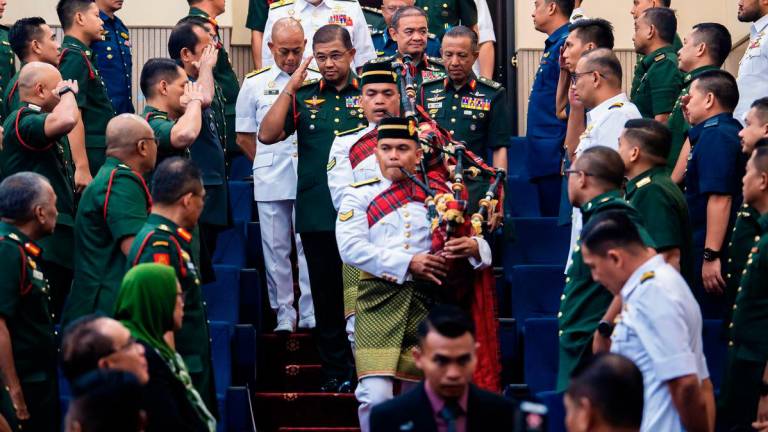 Malaysian Armed Forces (MAF) Chief General Tan Sri Mohd Nizam Jaffar attends the inaugural Hall of Fame Proclamation Ceremony of the National Resilience College (MKN) at MKN today. – BERNAMA