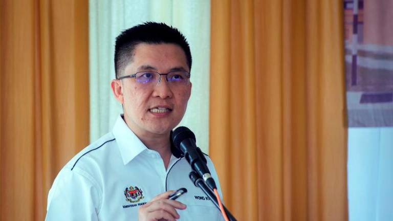 Deputy Education Minister Wong Kah Woh - BERNAMApix