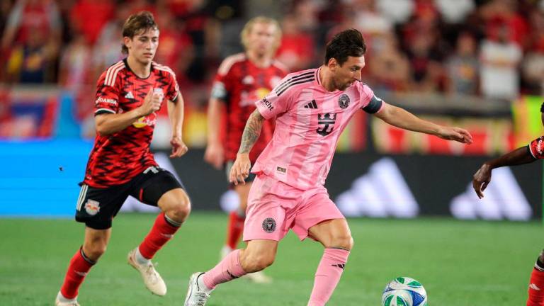 Inter Miami CF forward Lionel Messi (10) plays the ball during the second half against the New York Red Bulls at Sports Illustrated Stadium. Mandatory Credit: Vincent Carchietta-Imagn Images -REUTERS