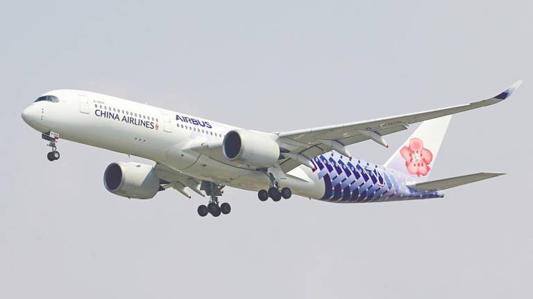 China Airlines aims to boost long-haul capacity with new 777-9s and A350-1000s, as rivals EVA Air and Starlux ramp up competition. – Pexels Pix