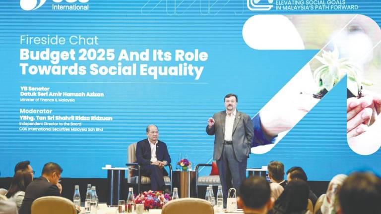 Amir Hamzah speaking at the Fireside Chat: Budget 2025 And Its Role Towards Social Equality in conjunction with the ESG &amp; Sustainability Conference in Kuala Lumpur today. – Bernamapic