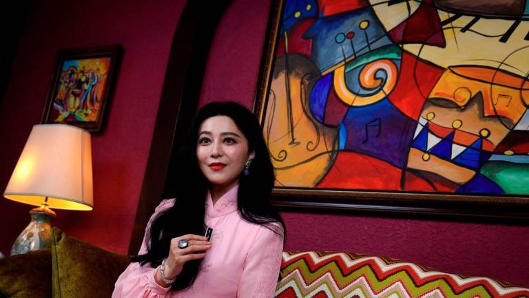 Melaka Tourism Friendship Ambassador, Datuk Fan Bingbing, at a press conference with local media at a hotel in Banda Hilir today. – BERNAMA