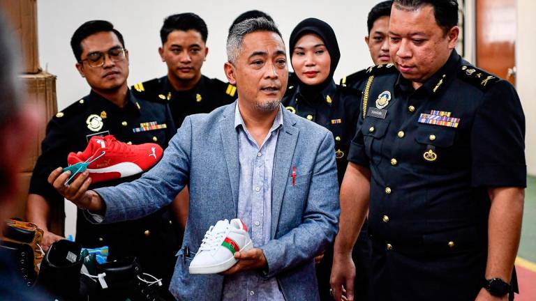 - fotoBERNAMA