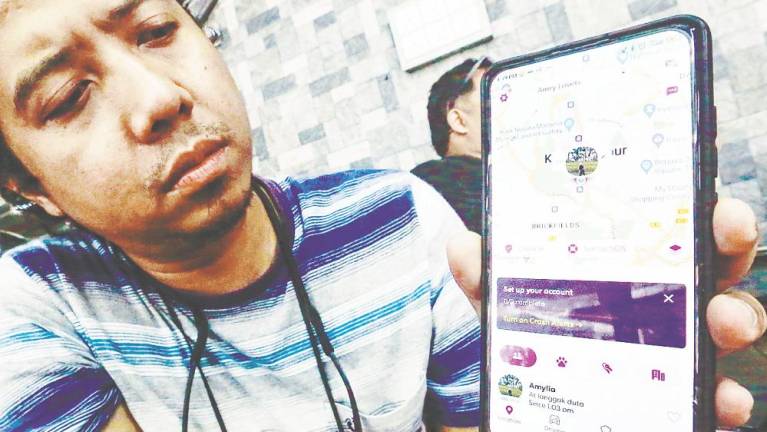 Muhamad Khairulnizam said tech-savvy family members should guide others on how to use the apps responsibly to prevent mishaps. – Adam Amir Hamzah/theSun