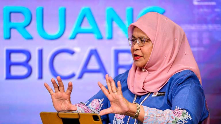 Datuk Bandar Kuala Lumpur Datuk Seri Dr Maimunah Mohd Sharif pada program Ruang Bicara mengenai ‘4P Pemacu Pembangunan Kuala Lumpur’ di Wisma Bernama, semalam- fotoBERNAMA