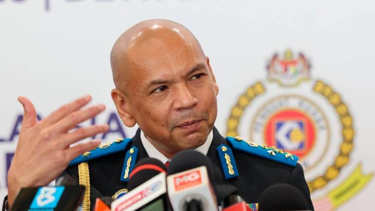 Menteri Perdagangan Dalam Negeri dan Kos Sara Hidup (KPDN) Datuk Armizan Mohd Ali bercakap pada sidang media pada Majlis Apresiasi Rakan Strategik Penguatkuasaan Sempena Sambutan Hari Penguat Kuasa KPDN Ke-53 di Dewan Sri Siantan Perbadanan Putrajaya Presint 3 hari ini- BERNAMA