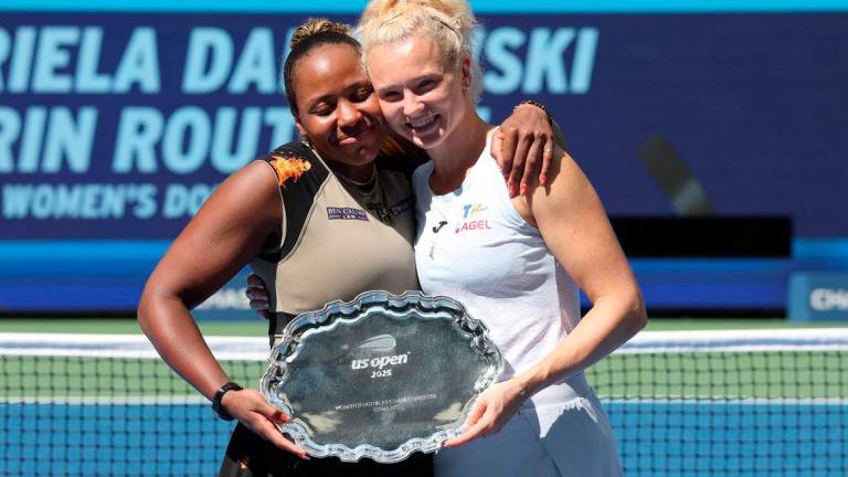 American Taylor Townsend (L) and Czechia’s Katerina Siniakova