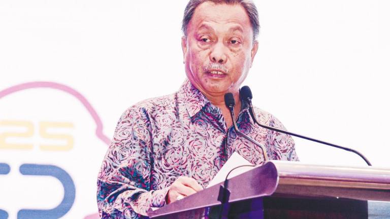 Yusof speaking at the Mimos Technology Preview 2025 in Putrajaya today. – Bernamapic