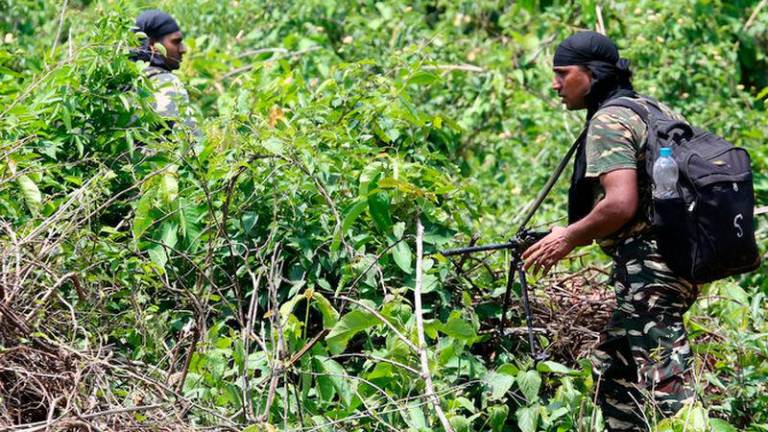 Military personnel patrol the Saranda forest area during an operation against Maoist rebels in the West Singhbhum district of India’s eastern Jharkhand state. Photo: AFP