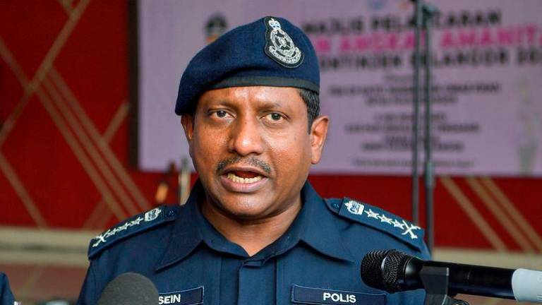 Ketua Polis Selangor Datuk Hussein Omar Khan - fotoBERNAMA