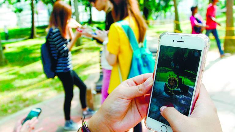 AR, which is already well-liked in mobile games like Pokémon GO, is making inroads into industries like entertainment, healthcare, retail and education. – Sunpix