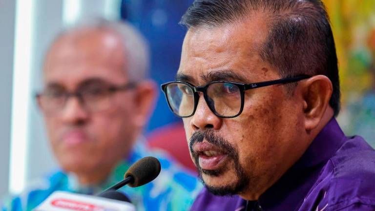 Datuk Dr Adnan Mat - BERNAMA