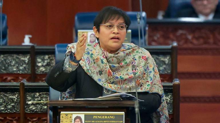 Menteri di Jabatan Perdana Menteri (Undang‑Undang &amp; Reformasi Institusi) Datuk Seri Azalina Othman Said - fotoBERNAMA