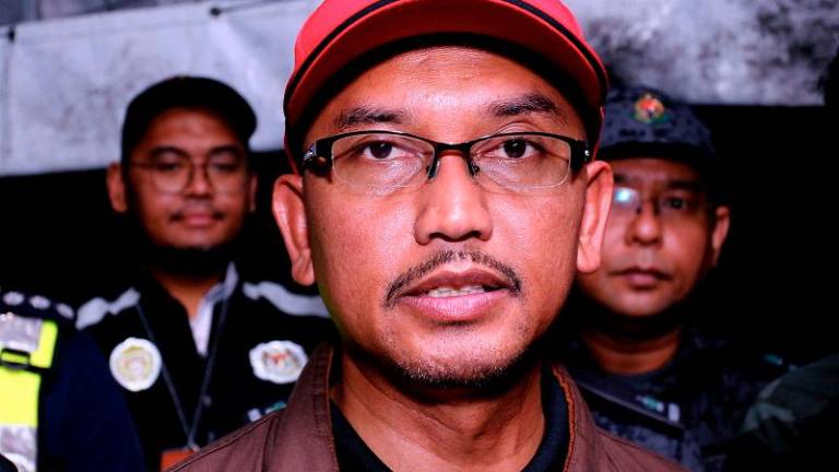 Pengarah Imigresen Perak, Meor Hezbullah Meor Abd Malik. - fotoBERNAMA