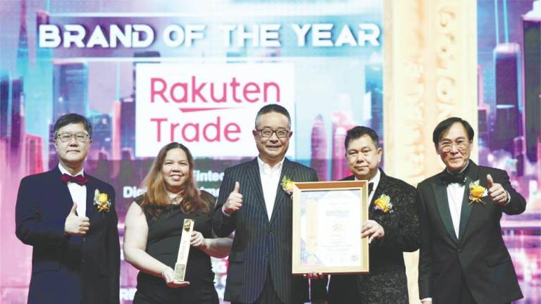 From left: BrandLaureate adviser Prof Dr Uchol Kim, Rakuten Trade deputy CMO Tracy Anne Leong, Mise, Tengku Datuk Dr Hishamuddin Zaizi Tengku Bendahara Azman Shah Al-Haj, and BrandLaureate world president Prof Dr KK Johan.