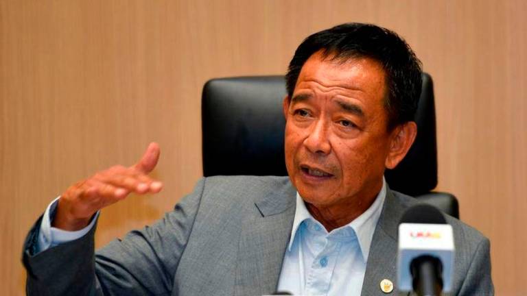 Datuk Seri Abdul Karim Rahman Hamzah - BERNAMA