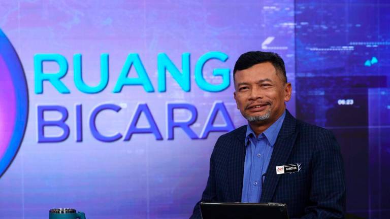 Deputy Secretary of the Treasury (Policy) at the Ministry of Finance, Datuk Zamzuri Abdul Aziz, during the Ruang Bicara programme on “SARA Appreciation: Supporting the People’s Economy” at Wisma Bernama tonight. – BERNAMA