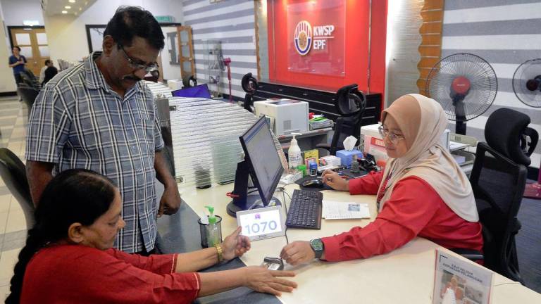 The MCA said contributors must retain freedom to choose between lump sum withdrawals and monthly disbursements. – Masry Che Ani/theSun