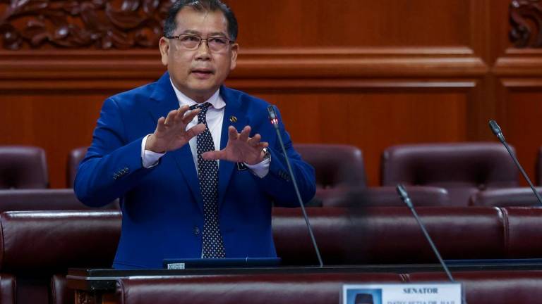 imbalan Menteri Digital Datuk Wilson Ugak Kumbong. - fotoBERNAMA