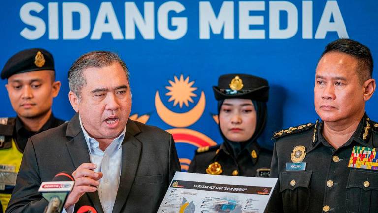 Loke speaking at a press conference after the RTD assembly and anti-corruption pledge ceremony at the Transport Ministry yesterday. – ADAM AMIR HAMZAH/THESUN