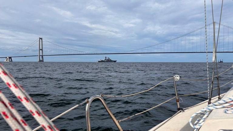 Russian navy vessel 'Vice-Admiral Kulakov', a Udaloy I-class destroyer, sails through the Great Belt Strait, Denmark, August 31, 2025. - REUTERSPIX