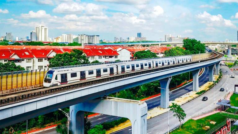 Academics say even the best-laid rail and road strategies will falter without long-term safety, infrastructure and maintenance reforms. – theSunpix